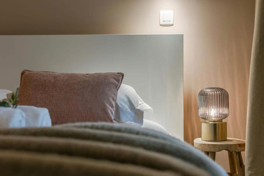 Juan - Stijlvol Appartement Met Uitzicht Op De Kaai Ostend Exterior foto
