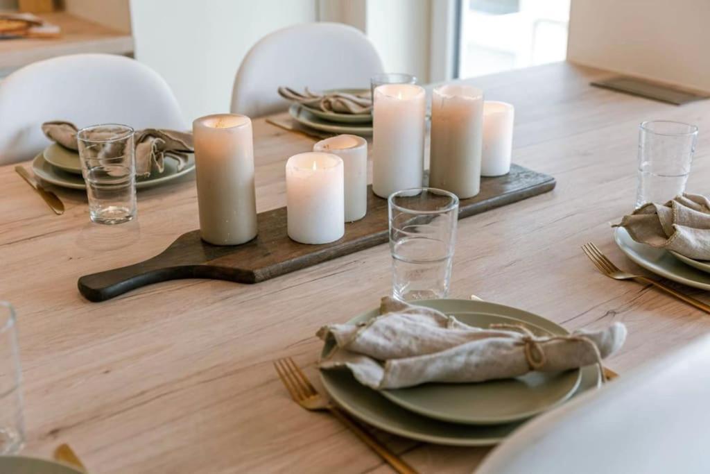 Juan - Stijlvol Appartement Met Uitzicht Op De Kaai Ostend Exterior foto